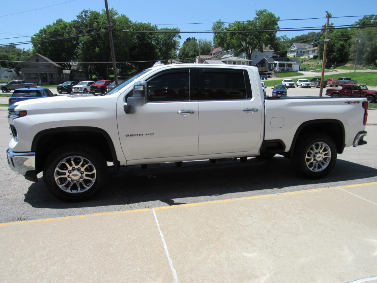 Chevrolet Silverado 2500HD LTZ Crew Cab 4WD 2025