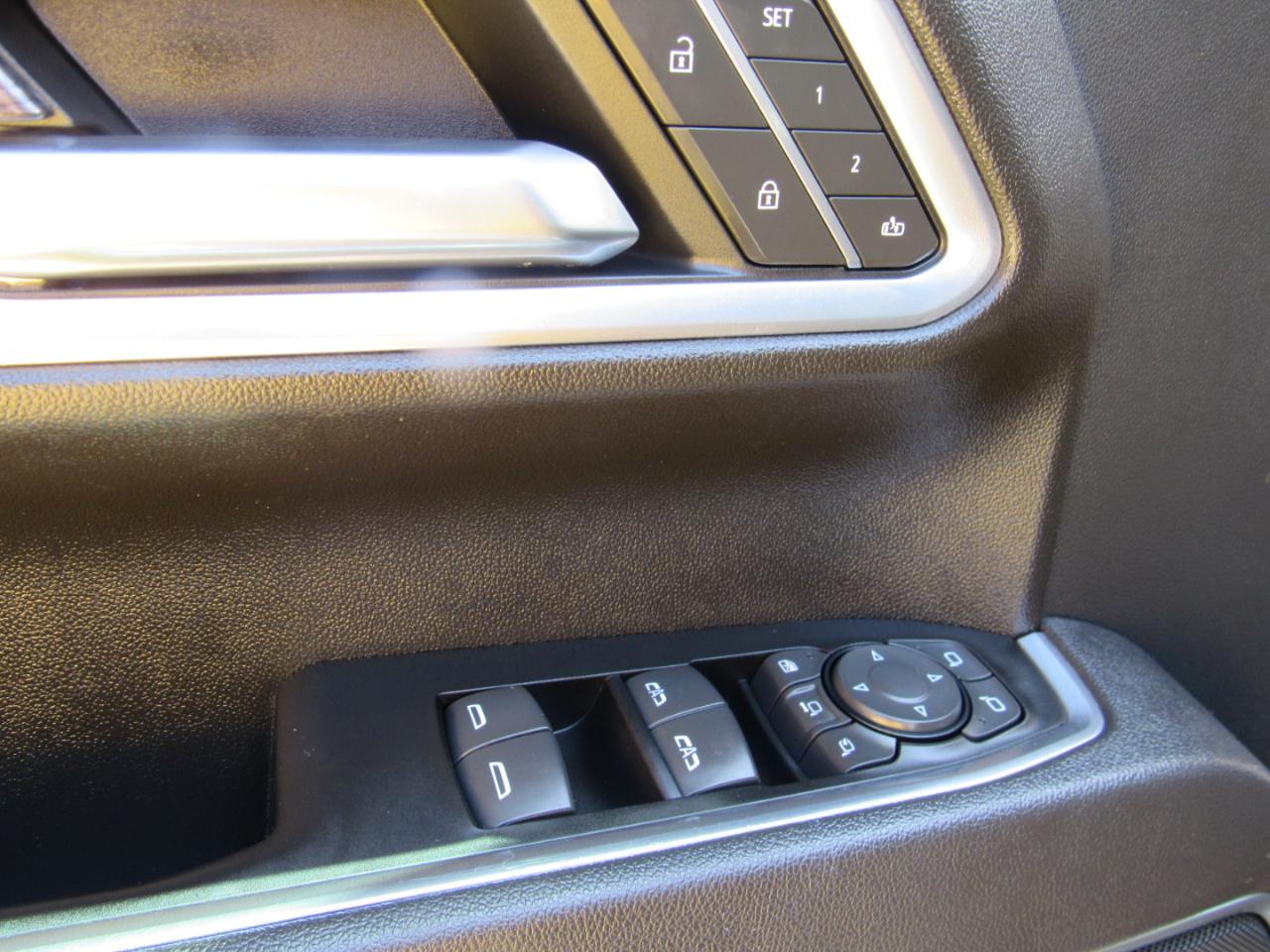 Chevrolet Silverado 2500HD LTZ Crew Cab 4WD 2025