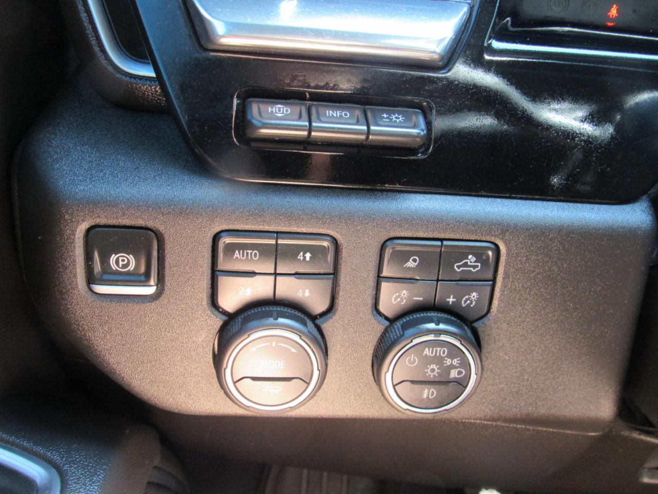 Chevrolet Silverado 2500HD LTZ Crew Cab 4WD 2025