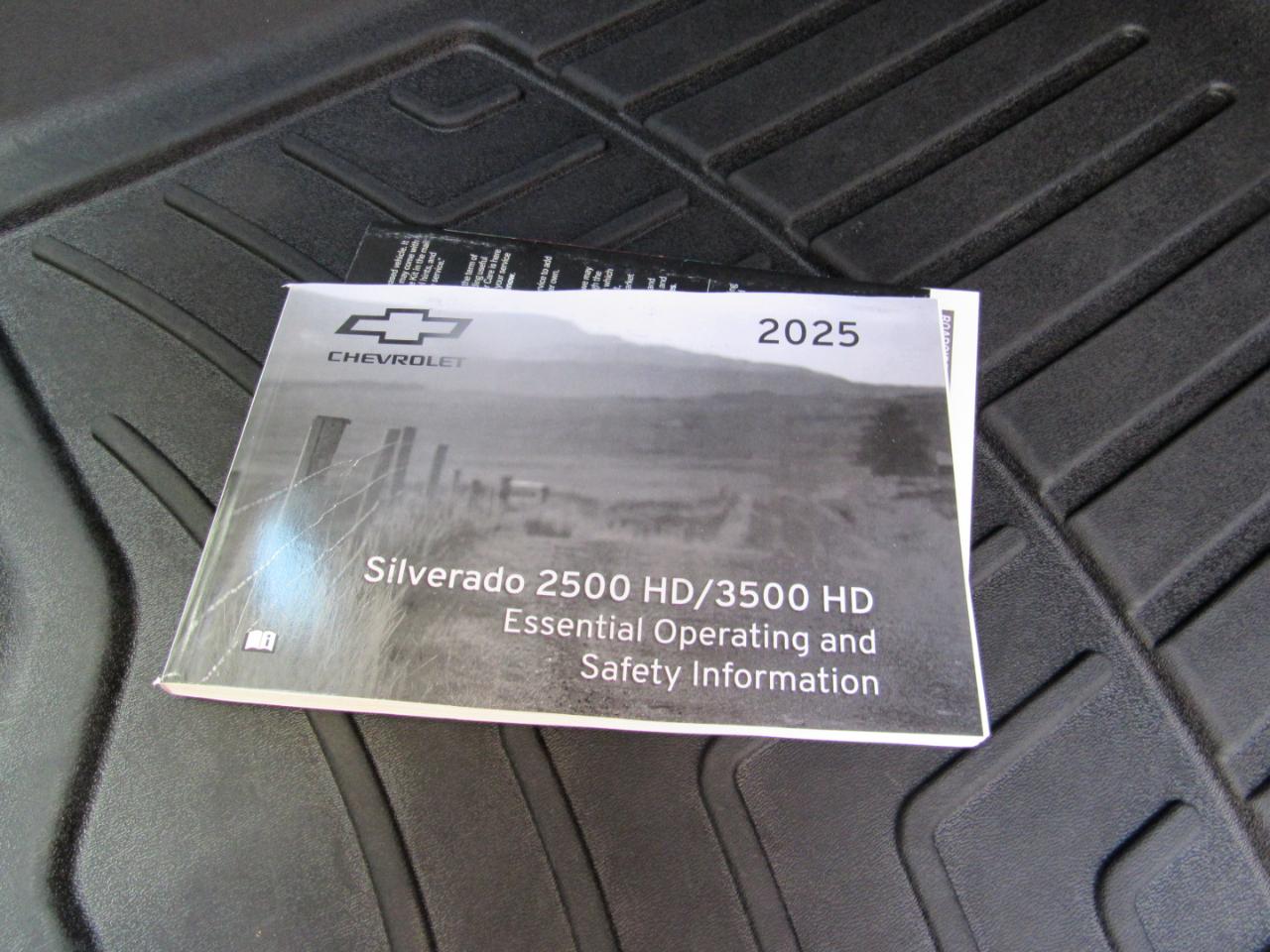 Chevrolet Silverado 2500HD LTZ Crew Cab 4WD 2025