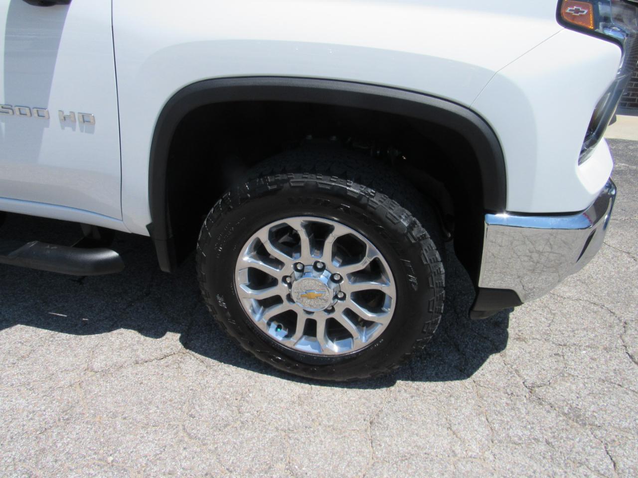 Chevrolet Silverado 2500HD LTZ Crew Cab 4WD 2025