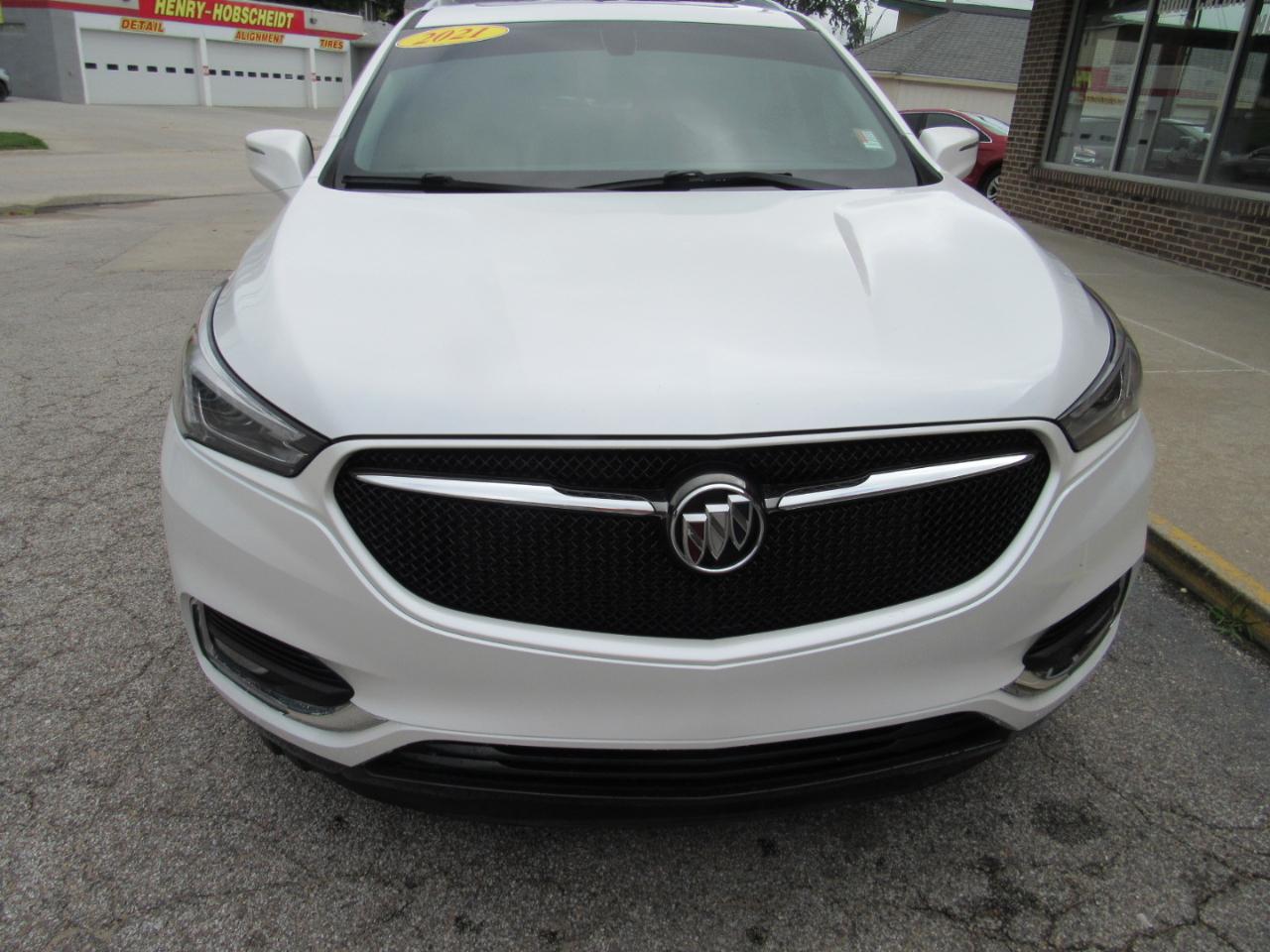 Buick Enclave  2021
