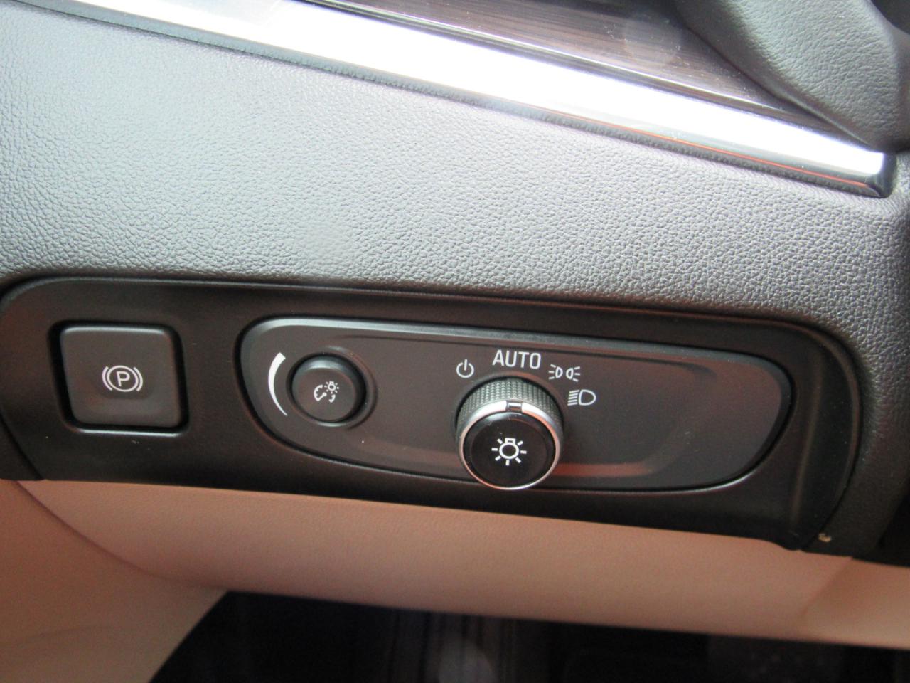 Buick Enclave  2021