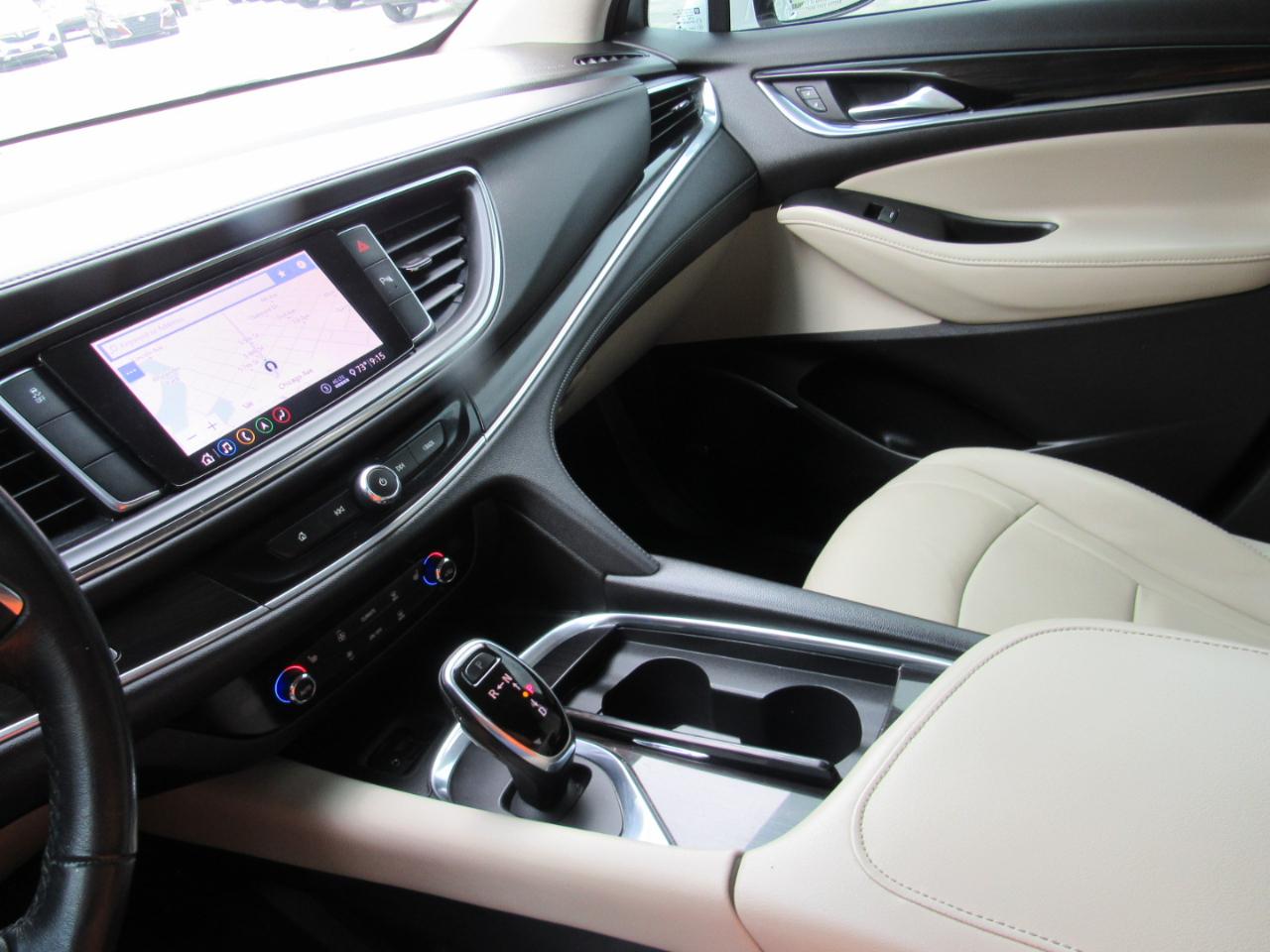 Buick Enclave  2021