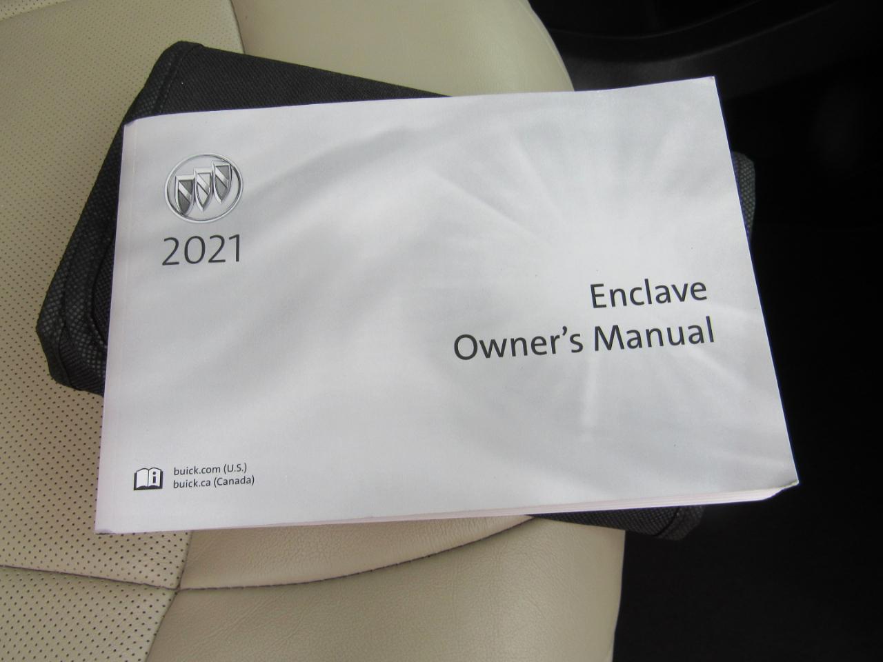 Buick Enclave  2021