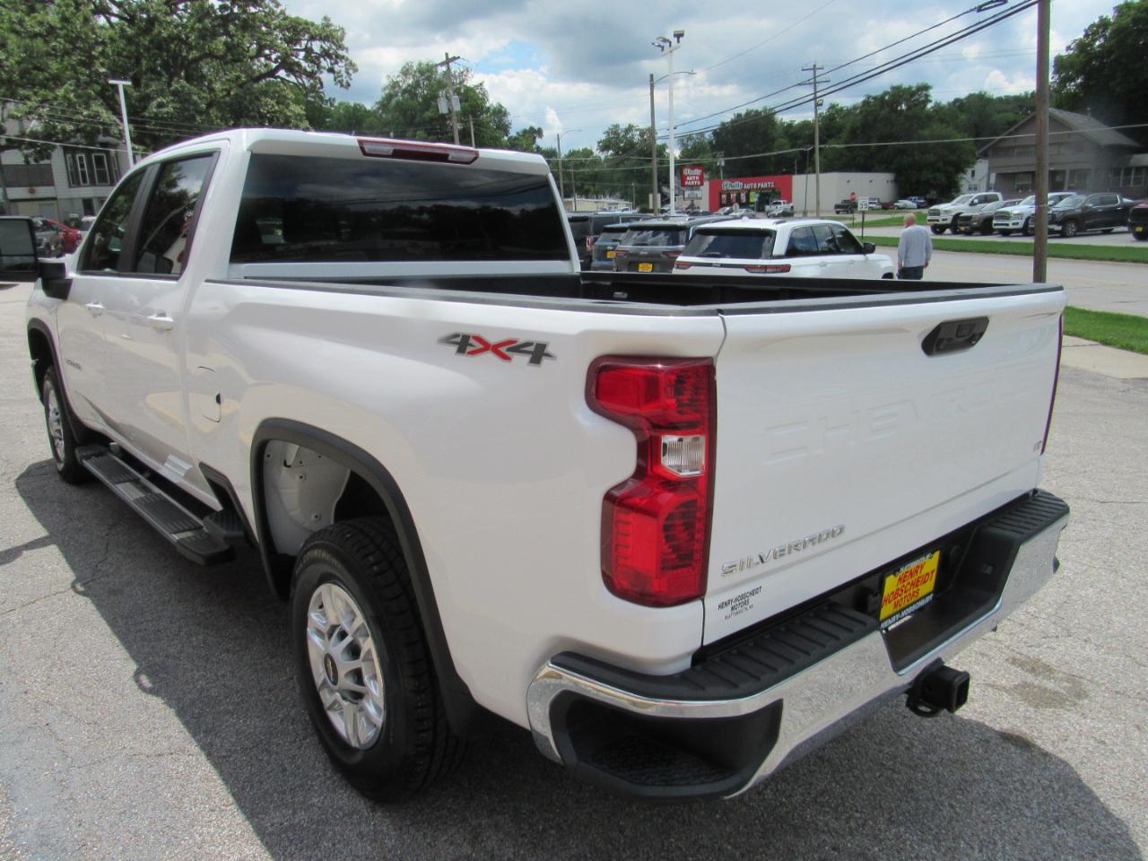 Chevrolet Silverado 2500HD LT Crew Cab 4WD 2025