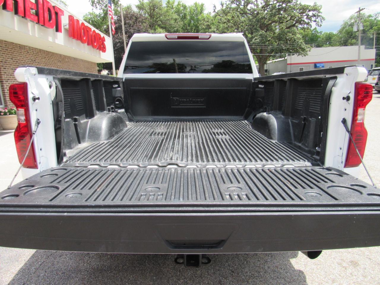 Chevrolet Silverado 2500HD LT Crew Cab 4WD 2025
