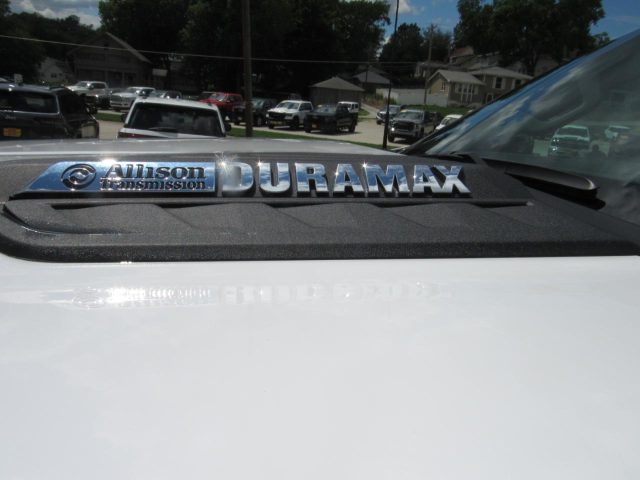 Chevrolet Silverado 2500HD LT Crew Cab 4WD 2025
