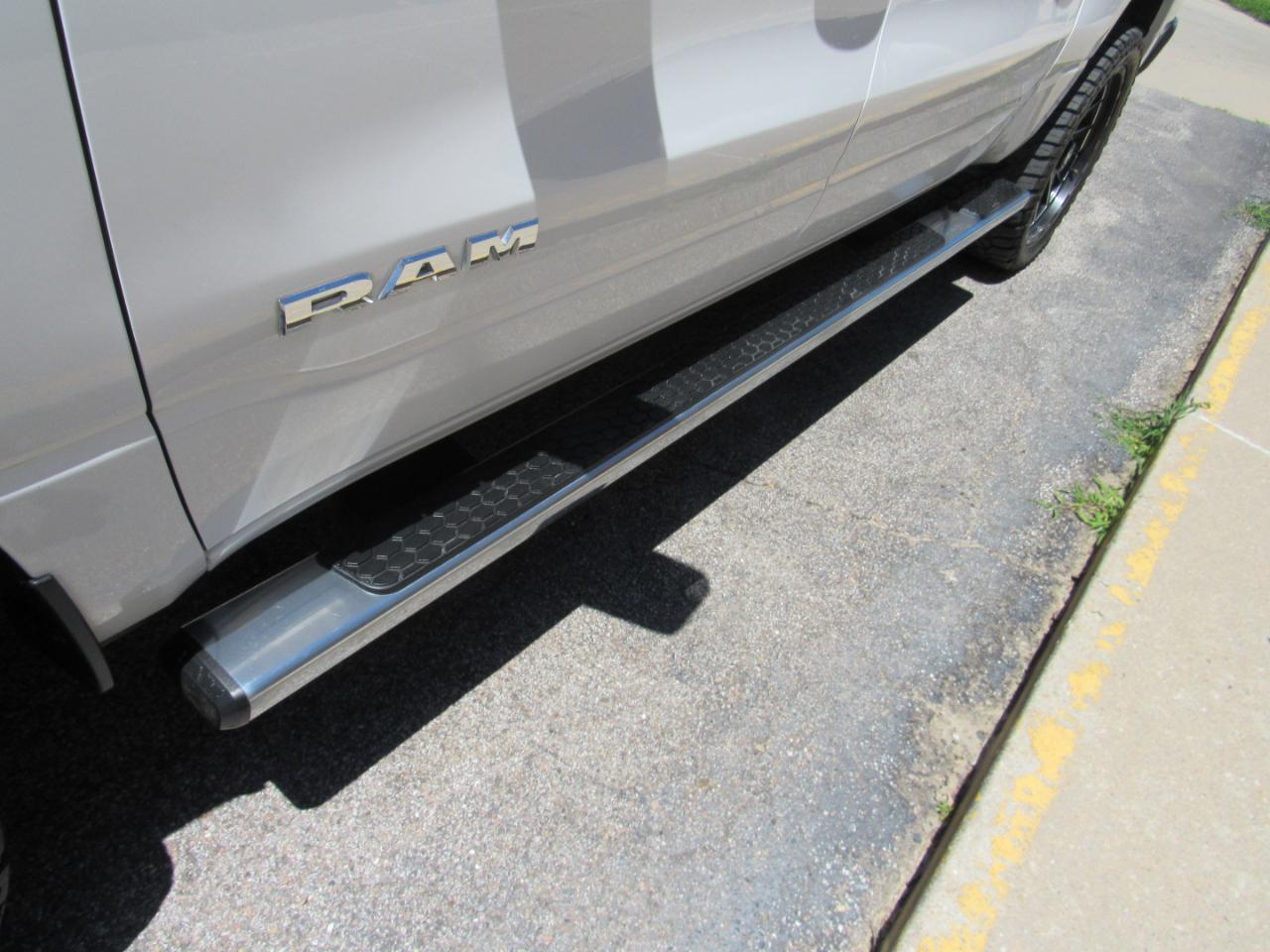 RAM 1500 Laramie Crew Cab 4WD 2023