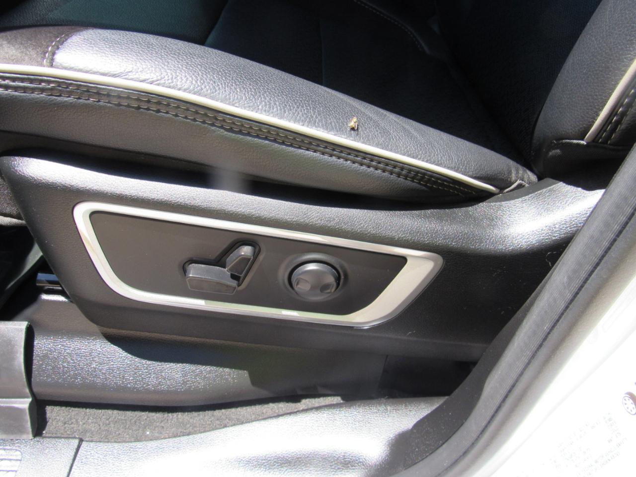 RAM 1500 Laramie Crew Cab 4WD 2023