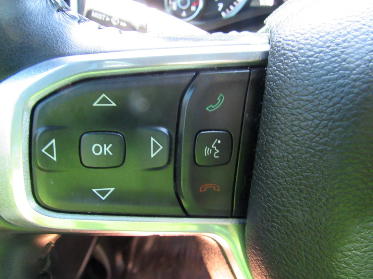 RAM 1500 Laramie Crew Cab 4WD 2023
