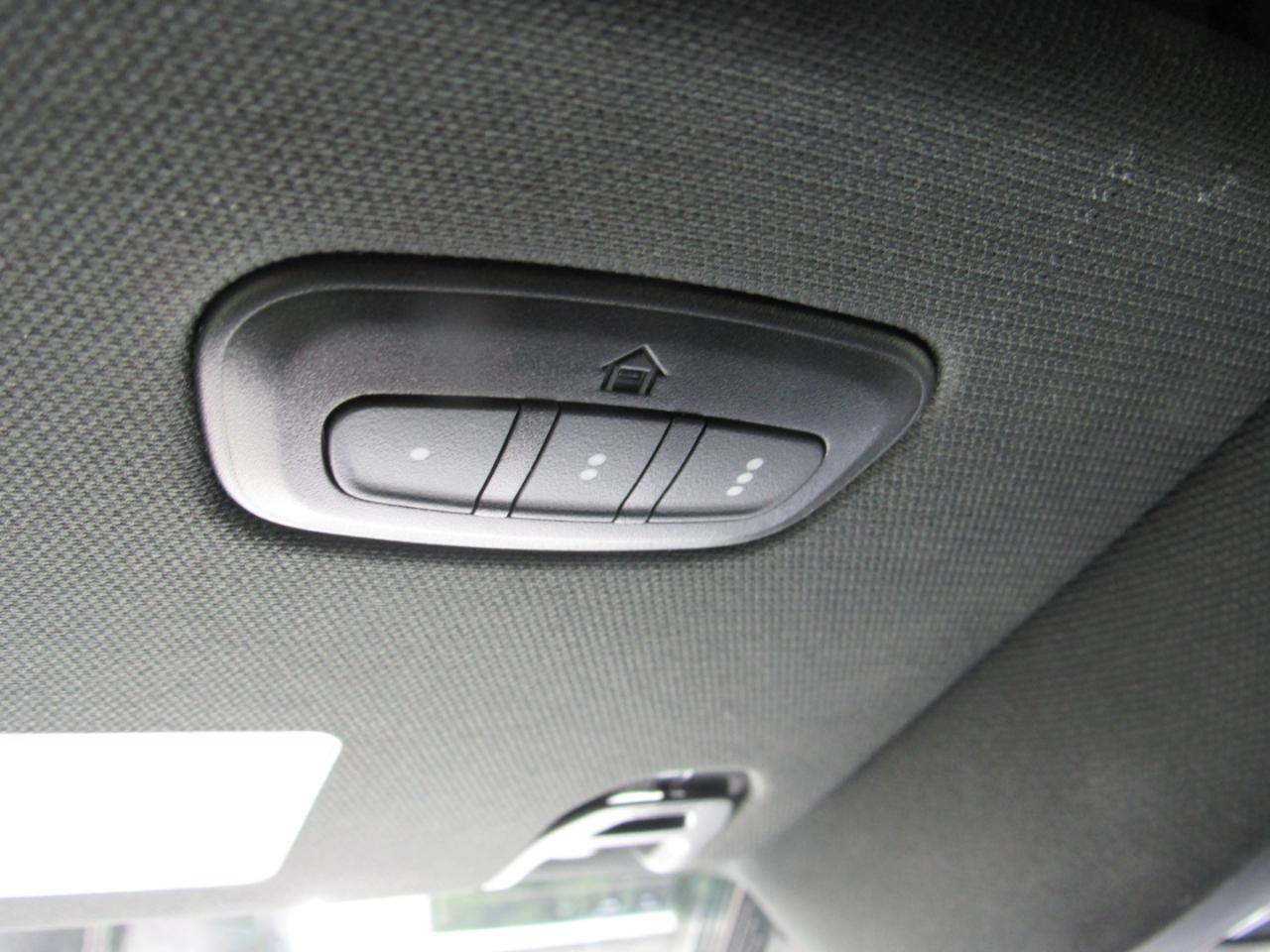 RAM 1500 Laramie Crew Cab 4WD 2023