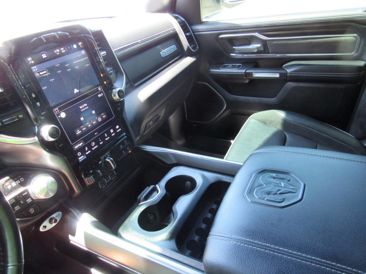 RAM 1500 Laramie Crew Cab 4WD 2023
