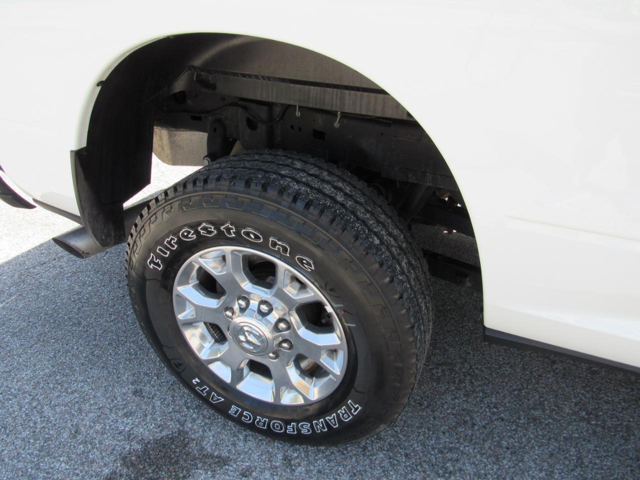 RAM 2500 Laramie Crew Cab 4WD 2024