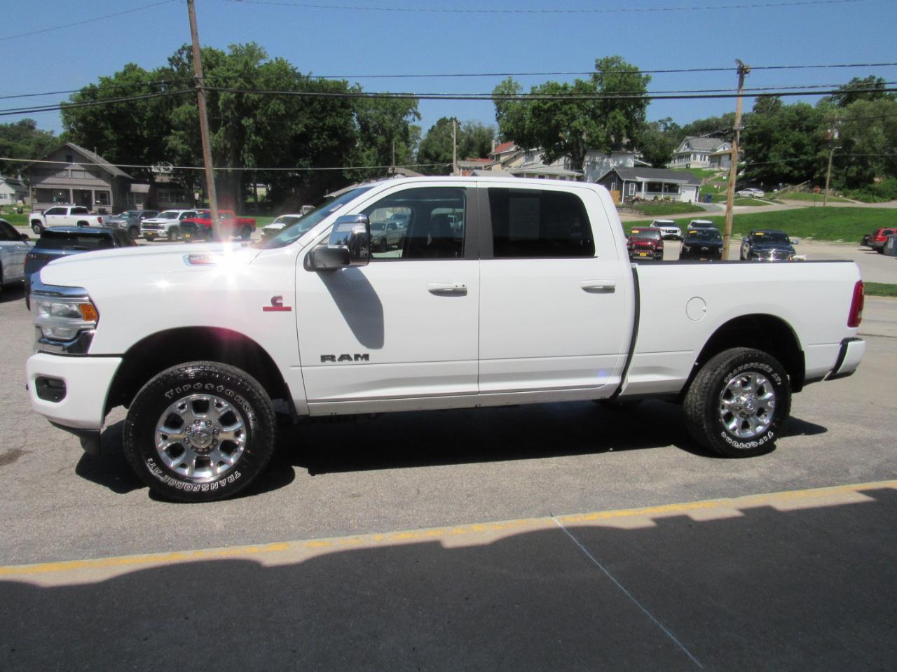 RAM 2500 Laramie Crew Cab 4WD 2024