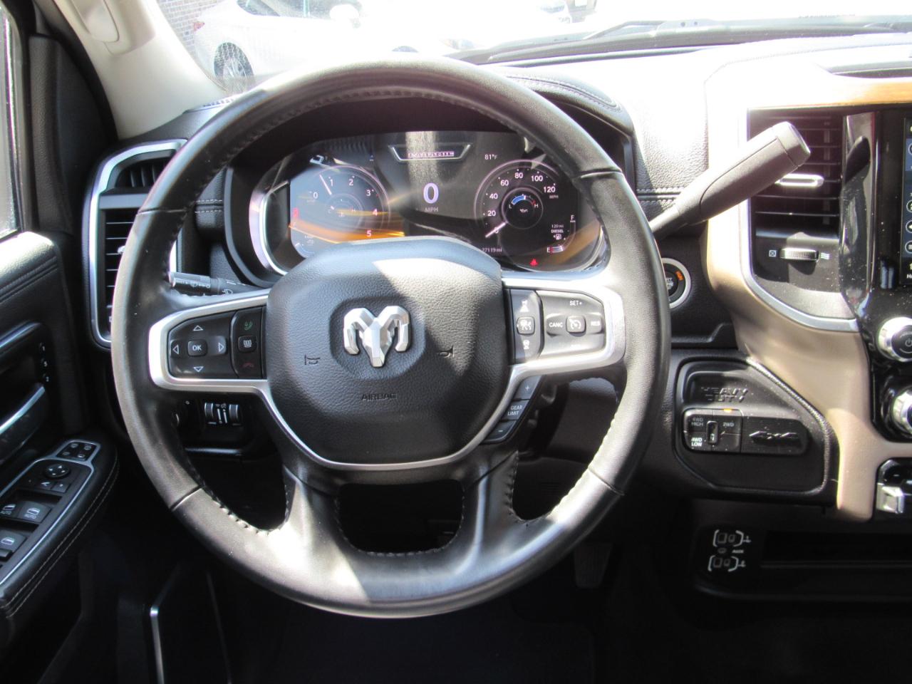 RAM 2500 Laramie Crew Cab 4WD 2024