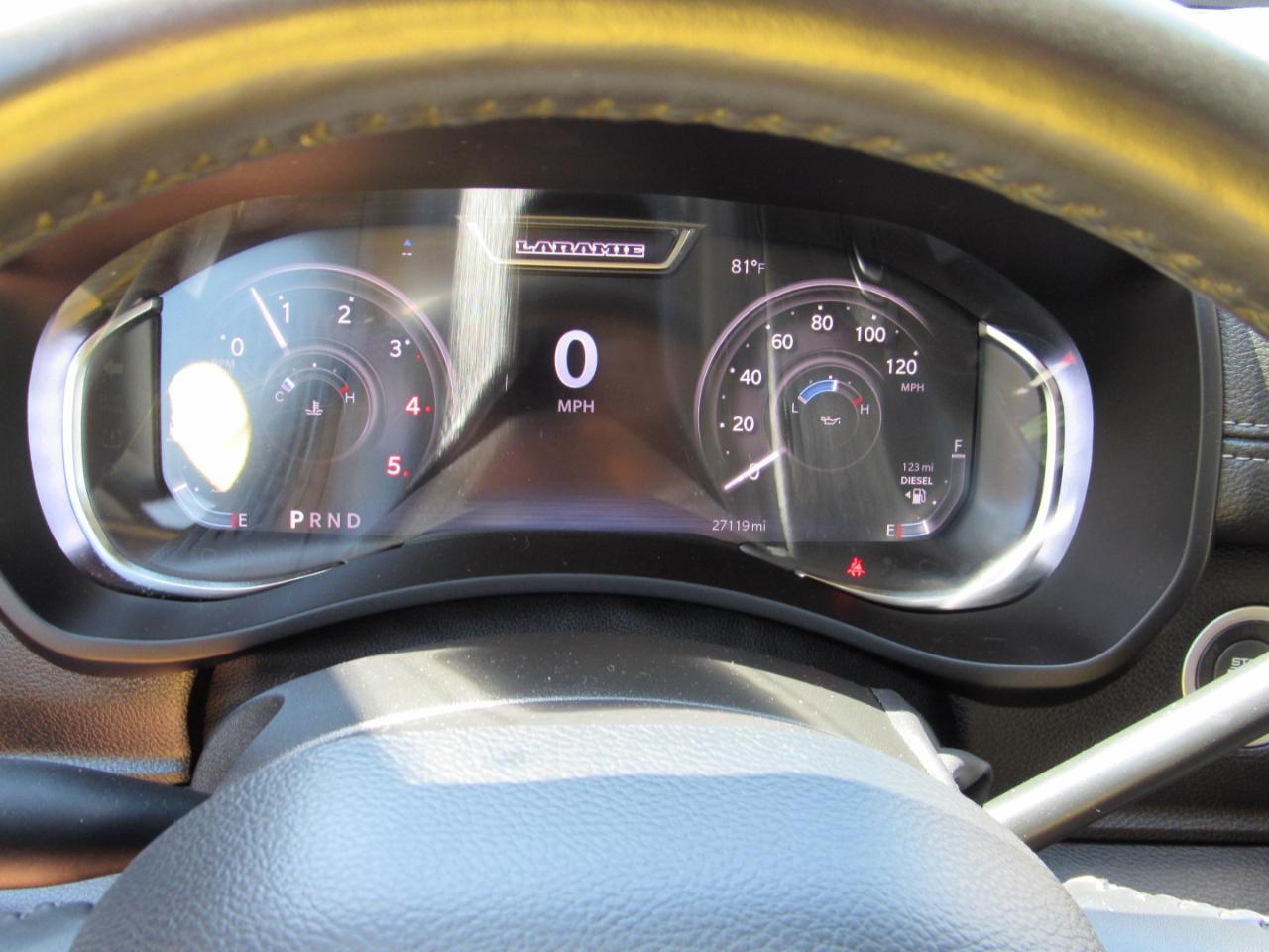 RAM 2500 Laramie Crew Cab 4WD 2024