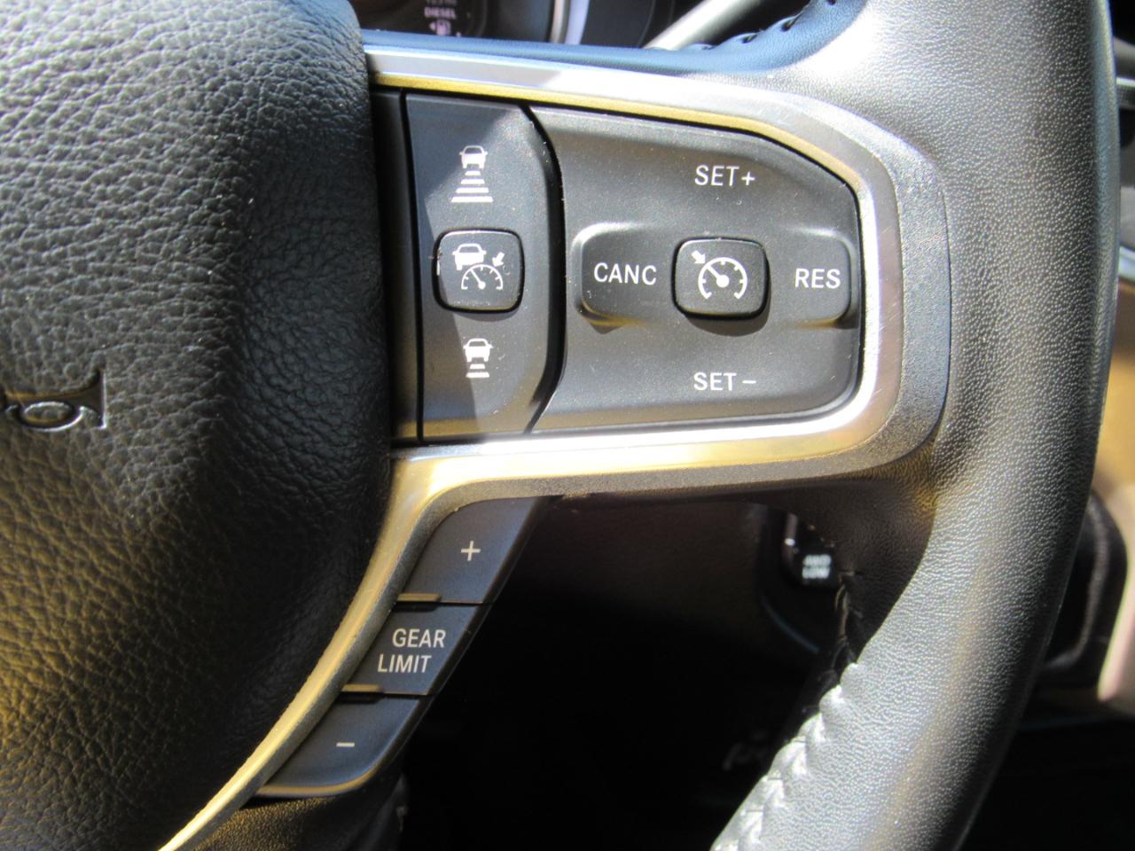 RAM 2500 Laramie Crew Cab 4WD 2024