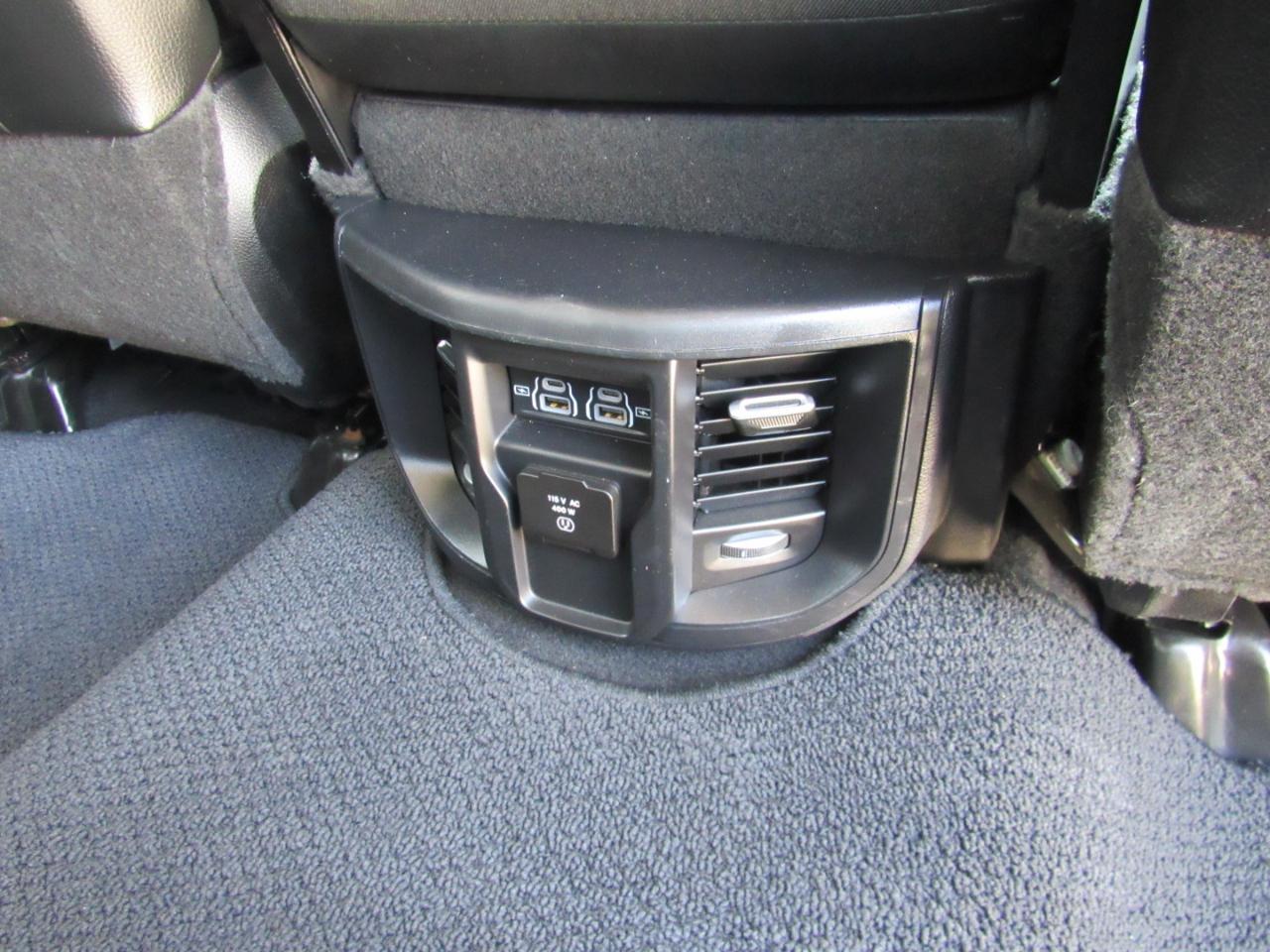 RAM 2500 Laramie Crew Cab 4WD 2024