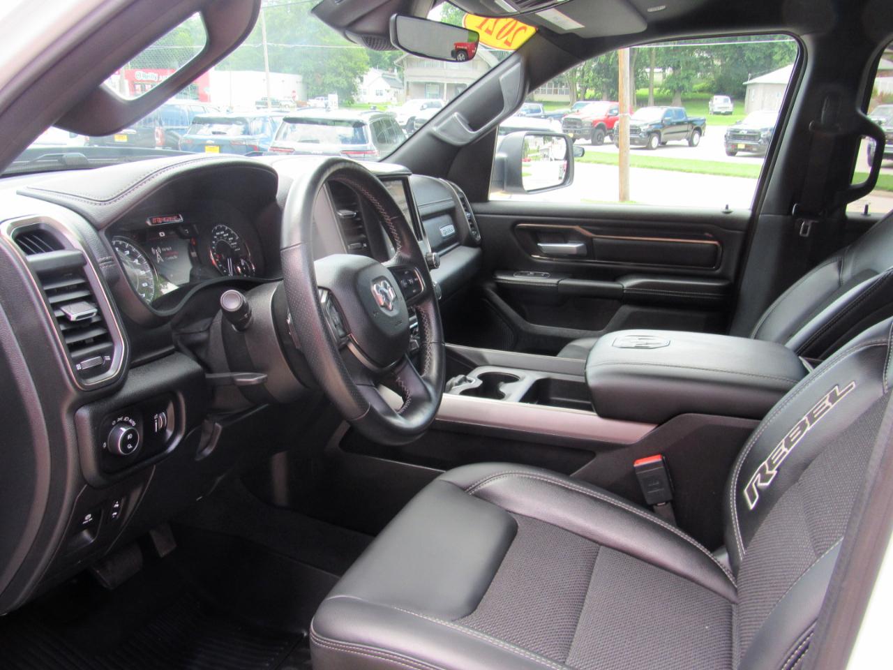 RAM 1500 Rebel Crew Cab 4WD 2021