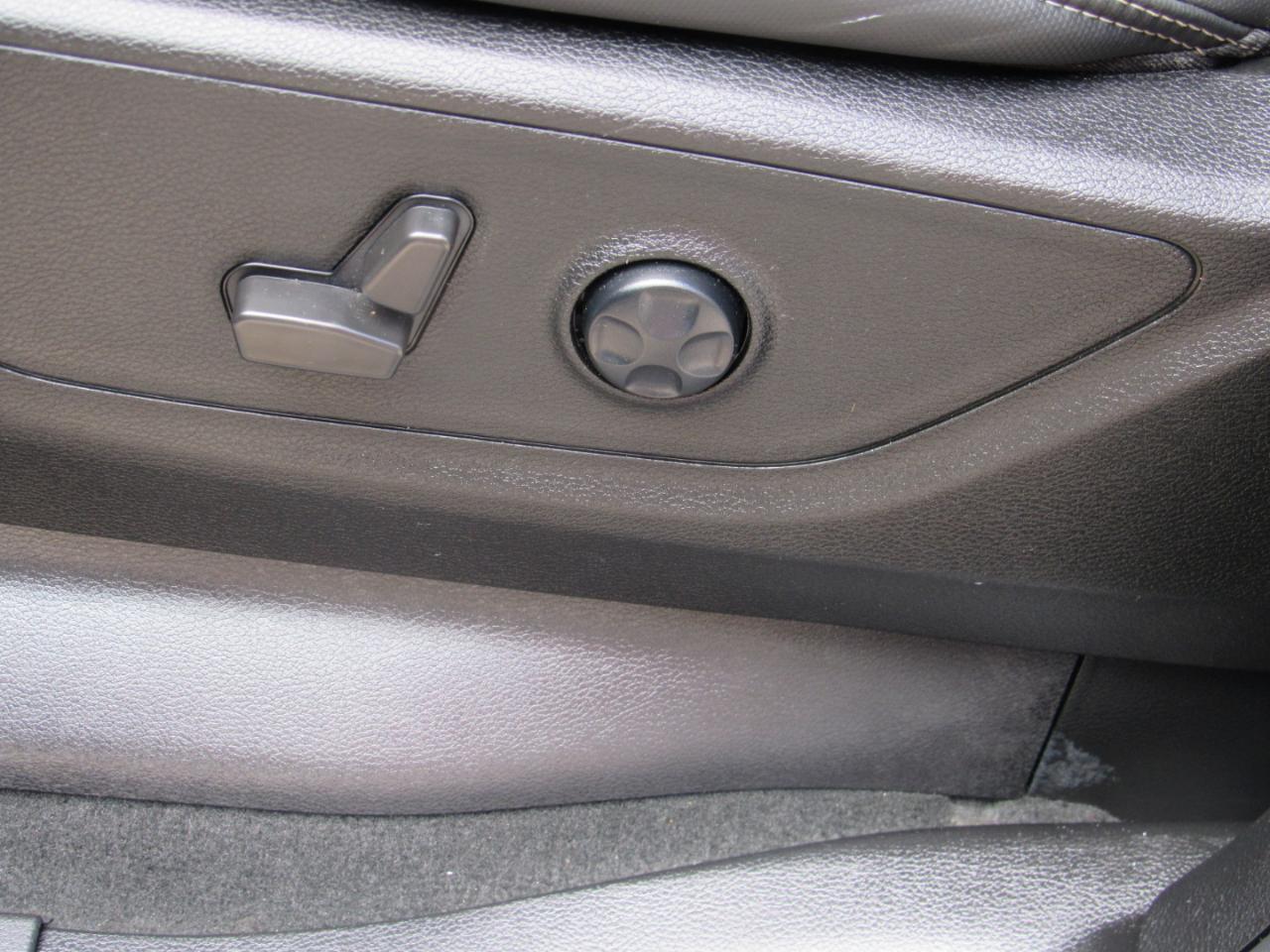 RAM 1500 Rebel Crew Cab 4WD 2021