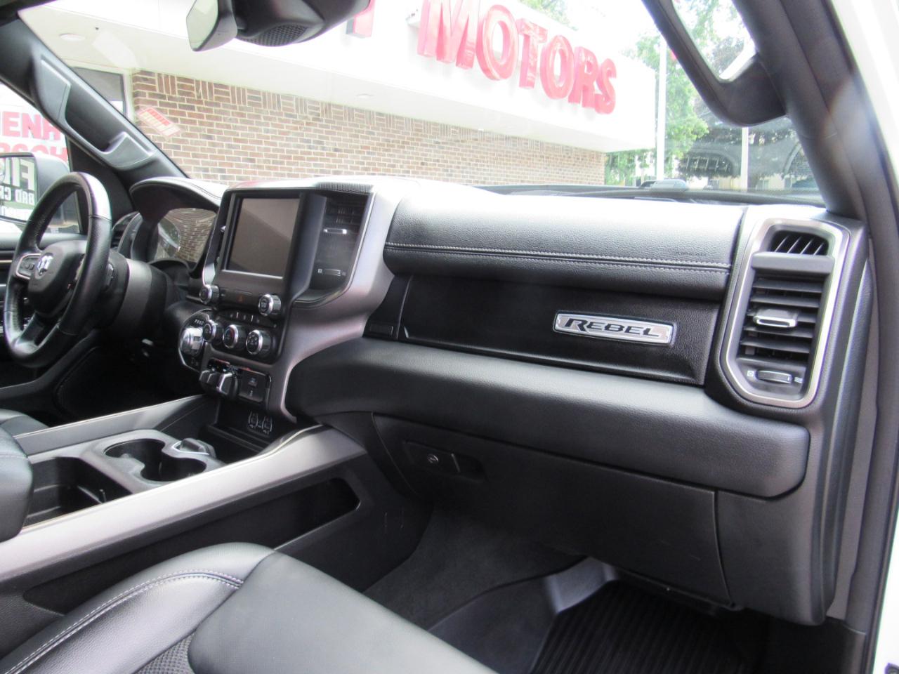 RAM 1500 Rebel Crew Cab 4WD 2021