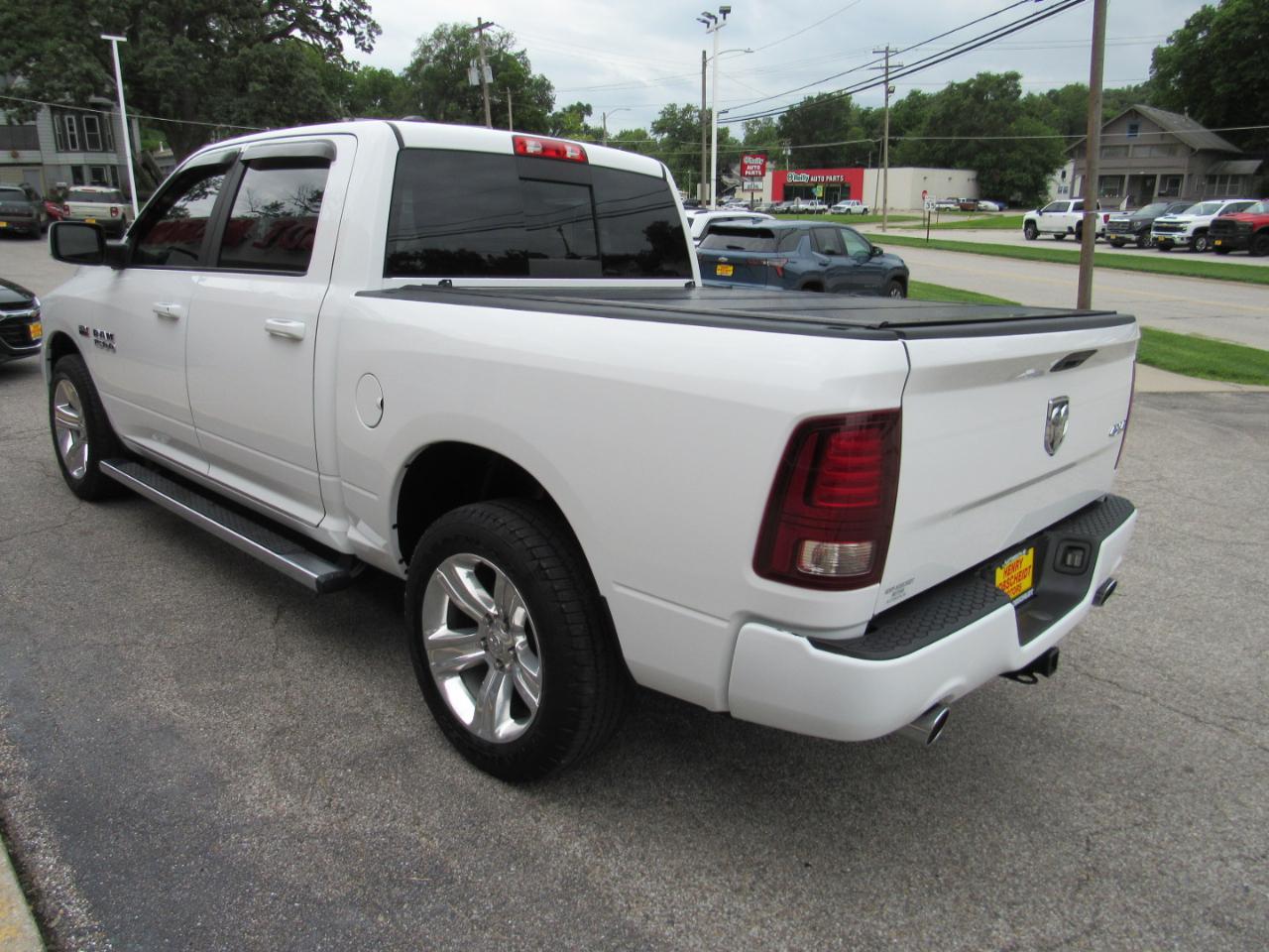 RAM 1500 Sport Crew Cab 4WD 2017