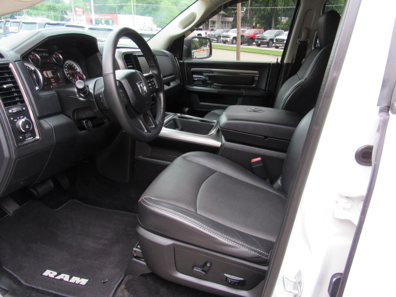 RAM 1500 Sport Crew Cab 4WD 2017