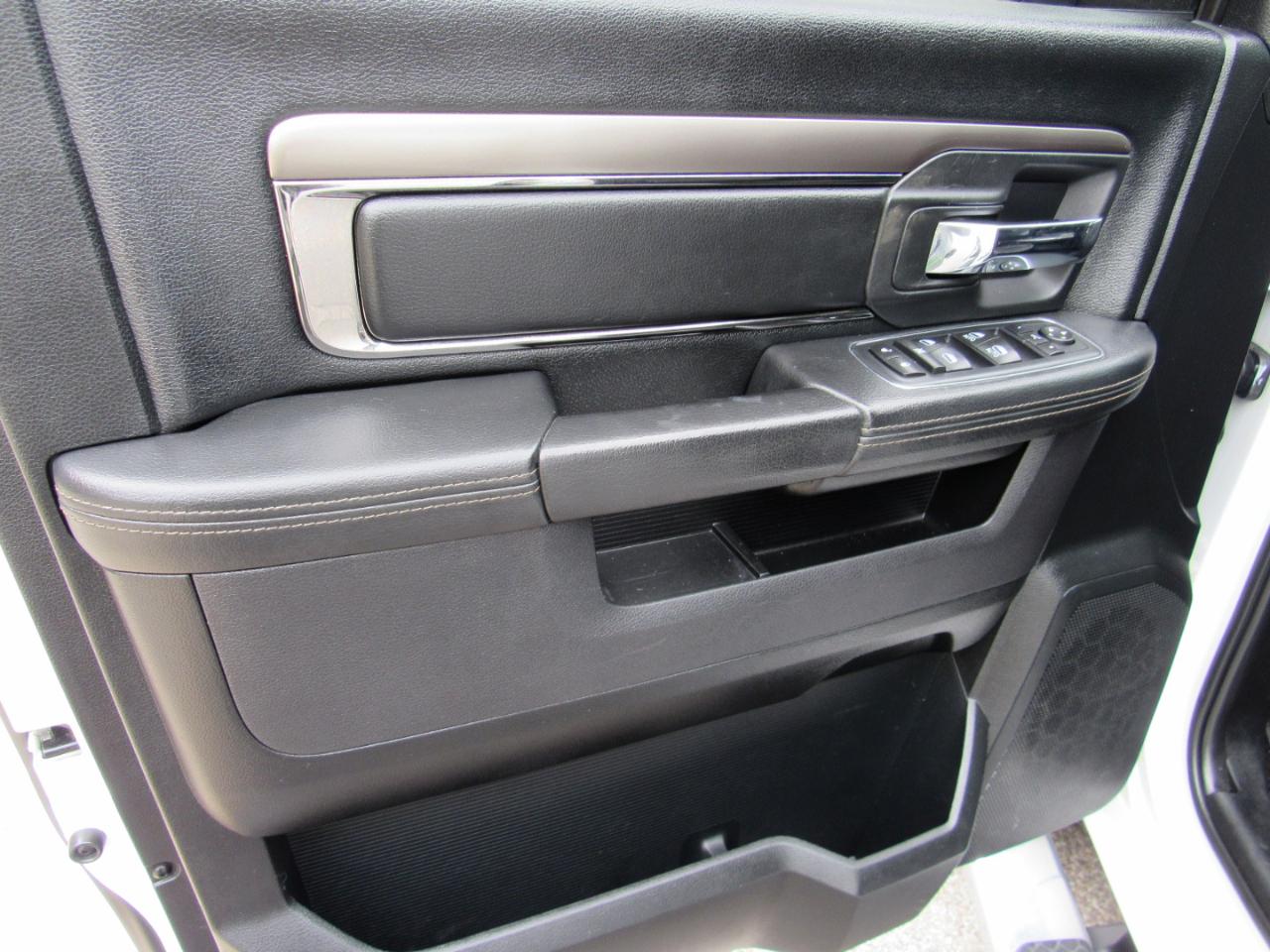 RAM 1500 Sport Crew Cab 4WD 2017