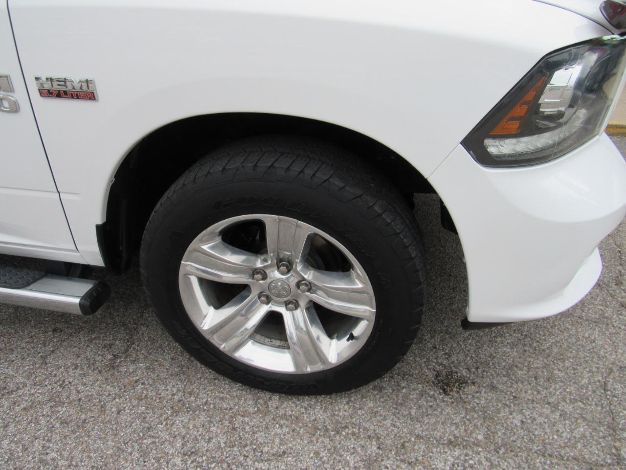 RAM 1500 Sport Crew Cab 4WD 2017
