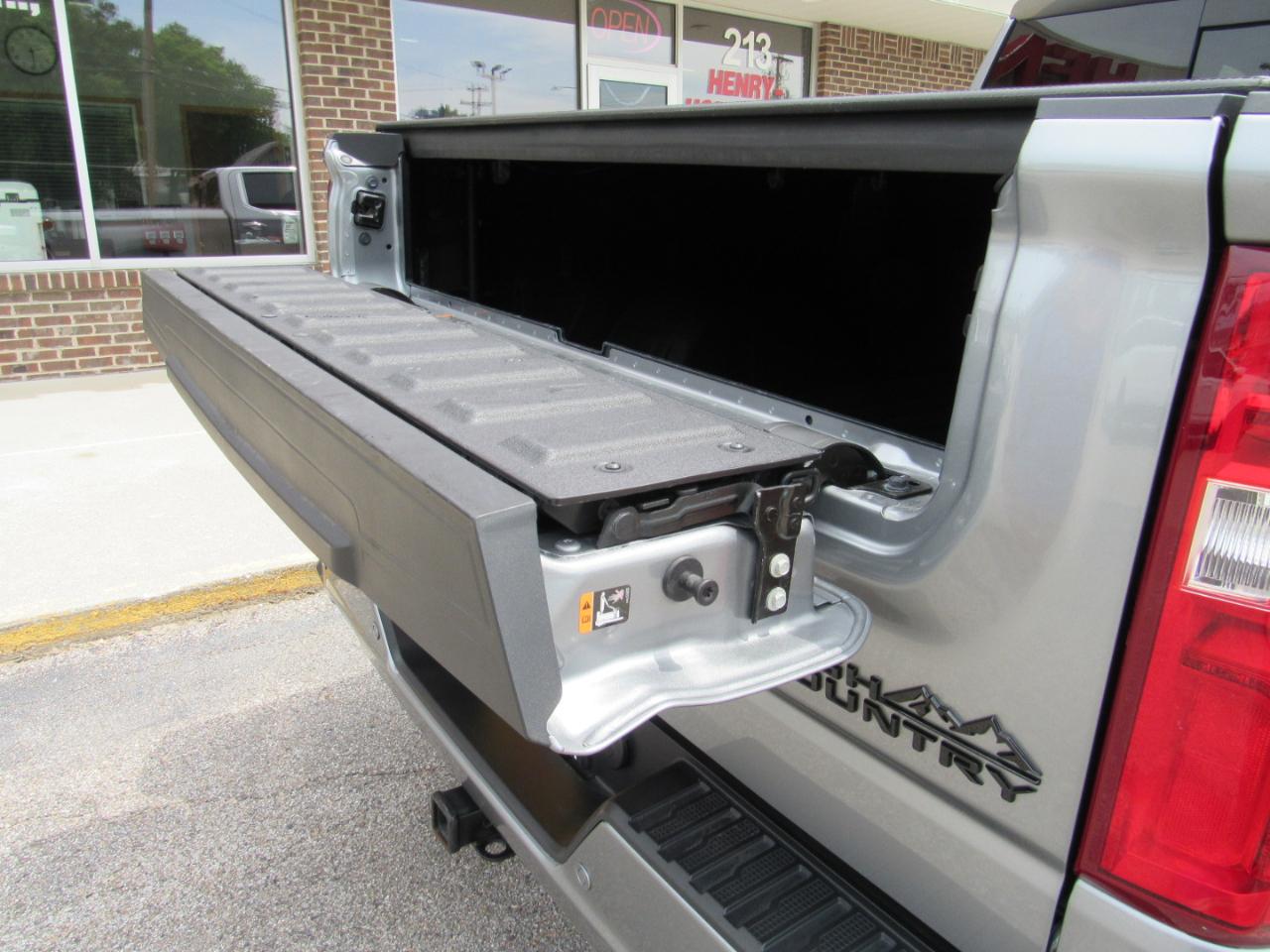 Chevrolet Silverado 1500 High Country Crew Cab 4WD 2024