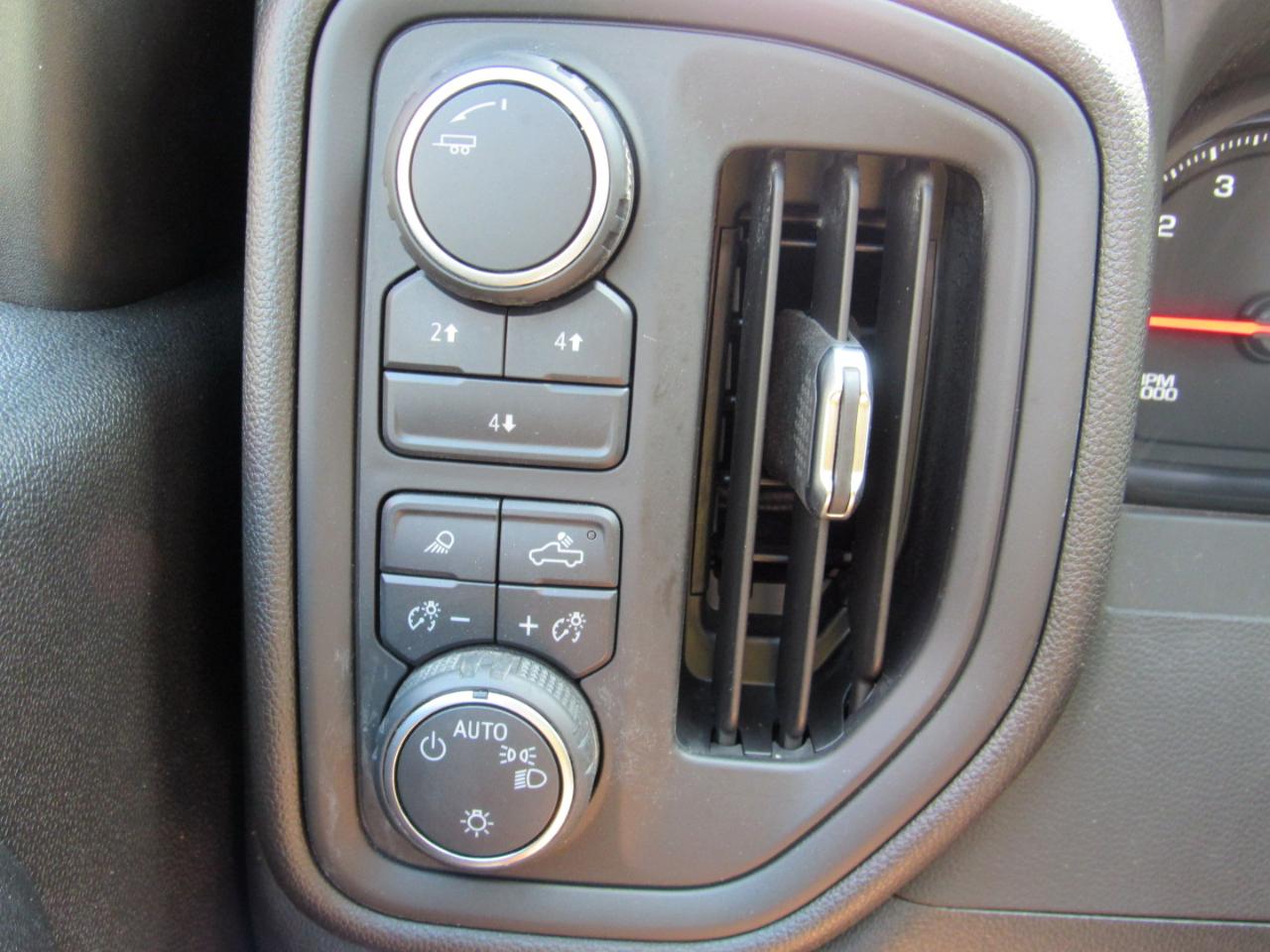 Chevrolet Silverado 2500HD  2025
