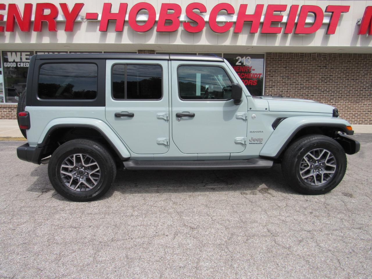 Jeep Wrangler Sahara 4 Door 4x4 2024