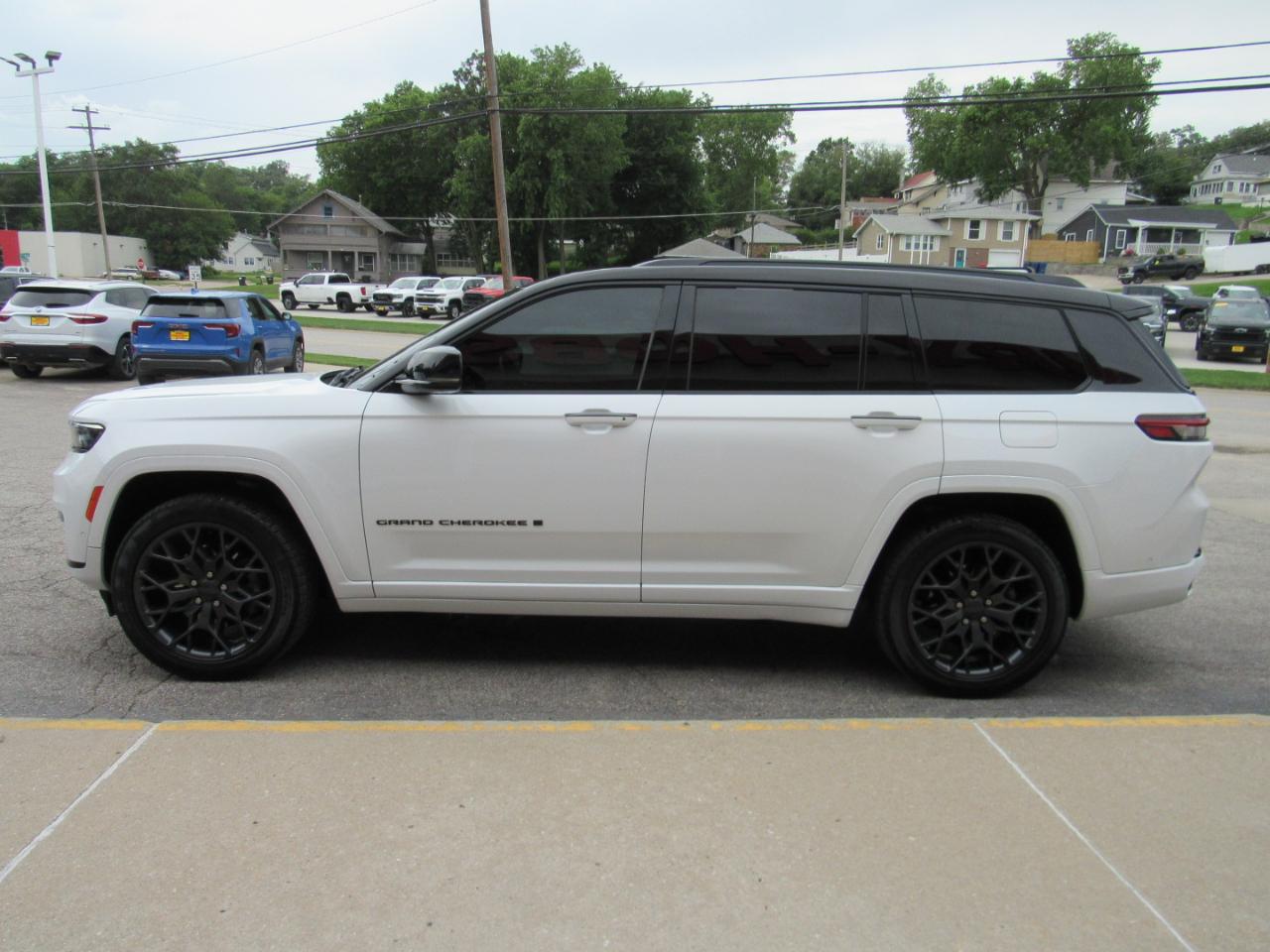 Jeep Grand Cherokee L Summit Reserve 4x4 2023