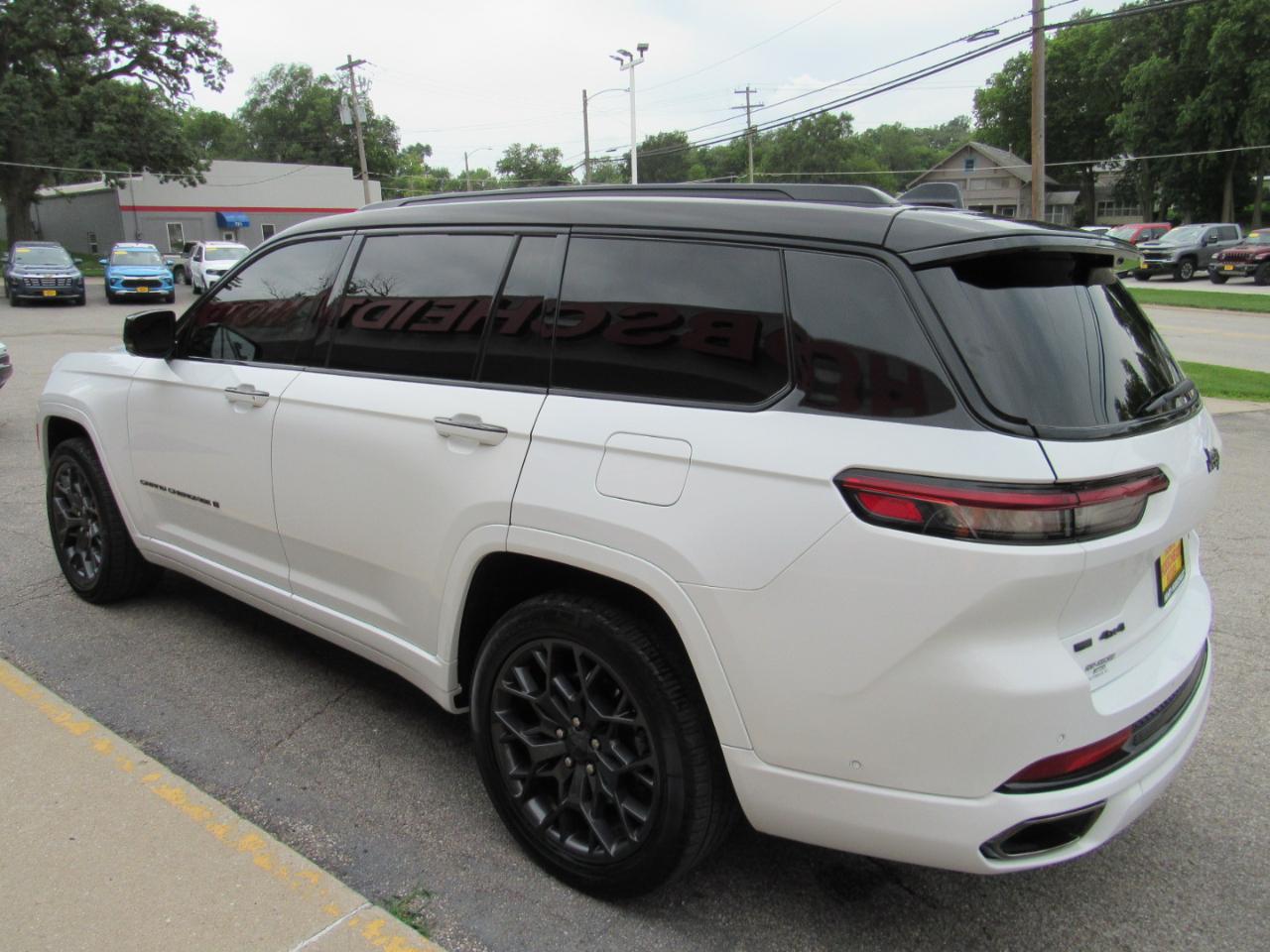 Jeep Grand Cherokee L Summit Reserve 4x4 2023