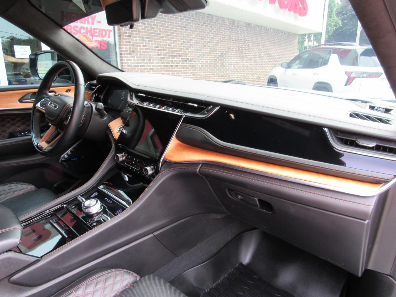 Jeep Grand Cherokee L Summit Reserve 4x4 2023