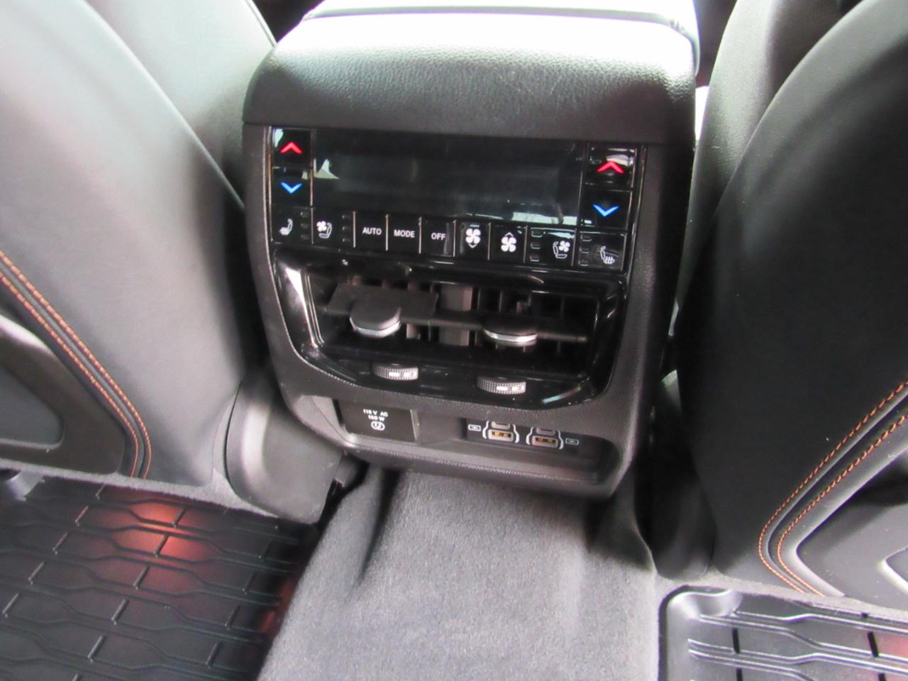 Jeep Grand Cherokee L Summit Reserve 4x4 2023