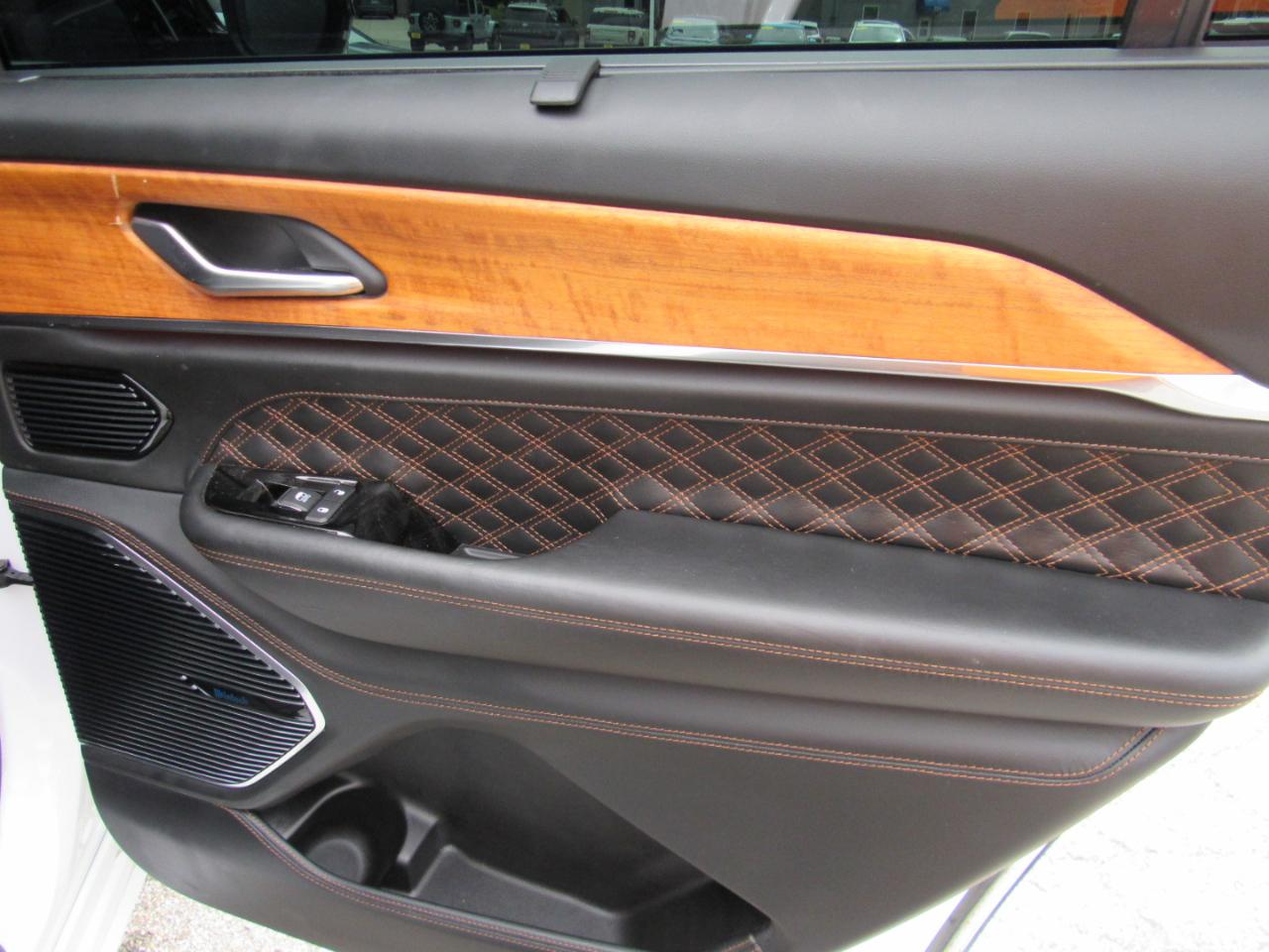 Jeep Grand Cherokee L Summit Reserve 4x4 2023