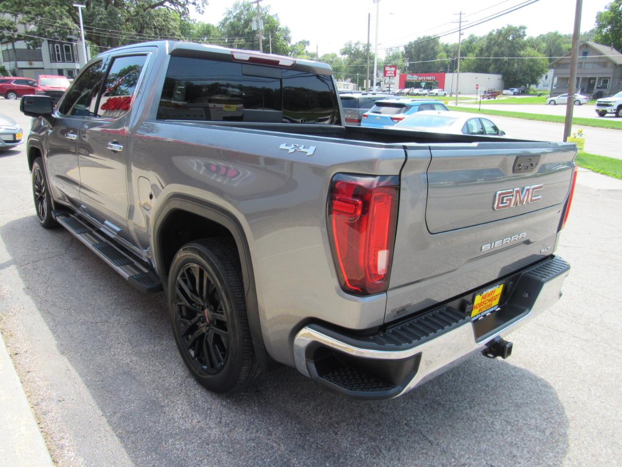 GMC Sierra 1500 SLT Crew Cab 4WD 2021