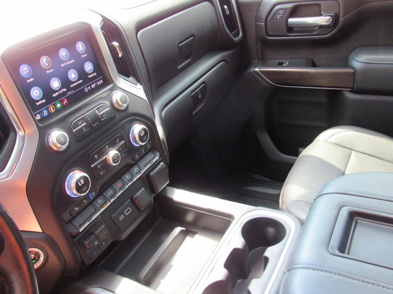 GMC Sierra 1500 SLT Crew Cab 4WD 2021
