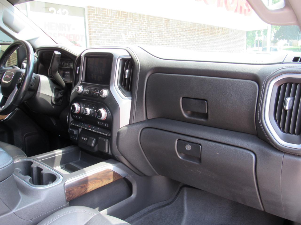 GMC Sierra 1500 SLT Crew Cab 4WD 2021