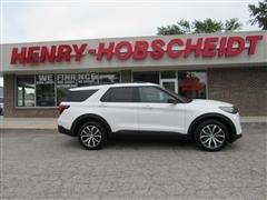 2025 Ford Explorer 