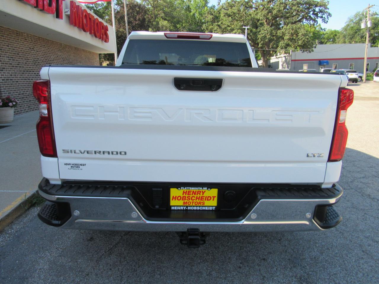 Chevrolet Silverado 1500 LTZ Crew Cab 4WD 2023