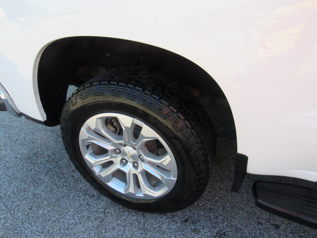 Chevrolet Silverado 1500 LTZ Crew Cab 4WD 2023