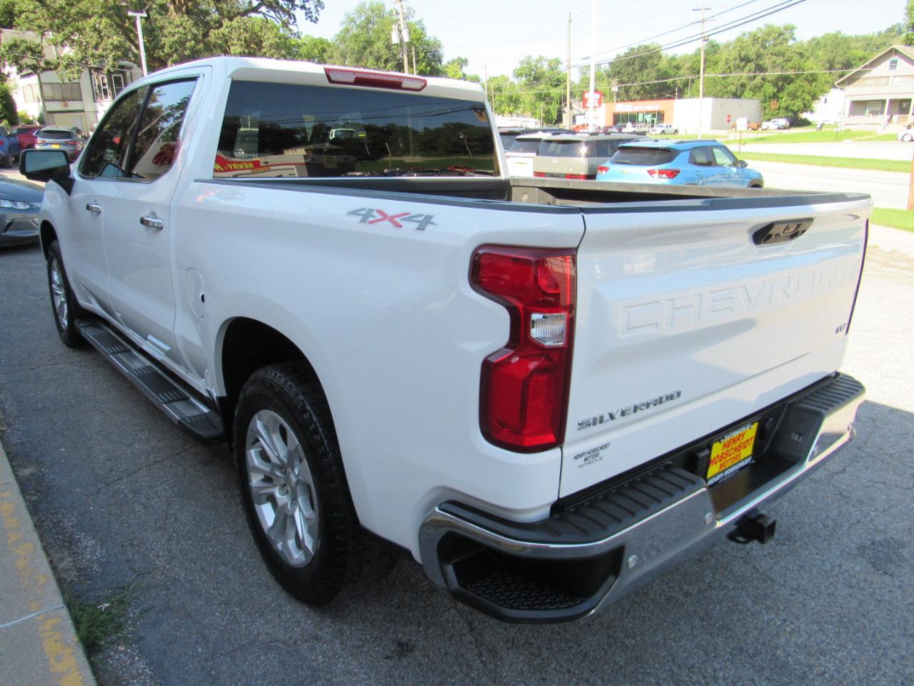 Chevrolet Silverado 1500 LTZ Crew Cab 4WD 2023