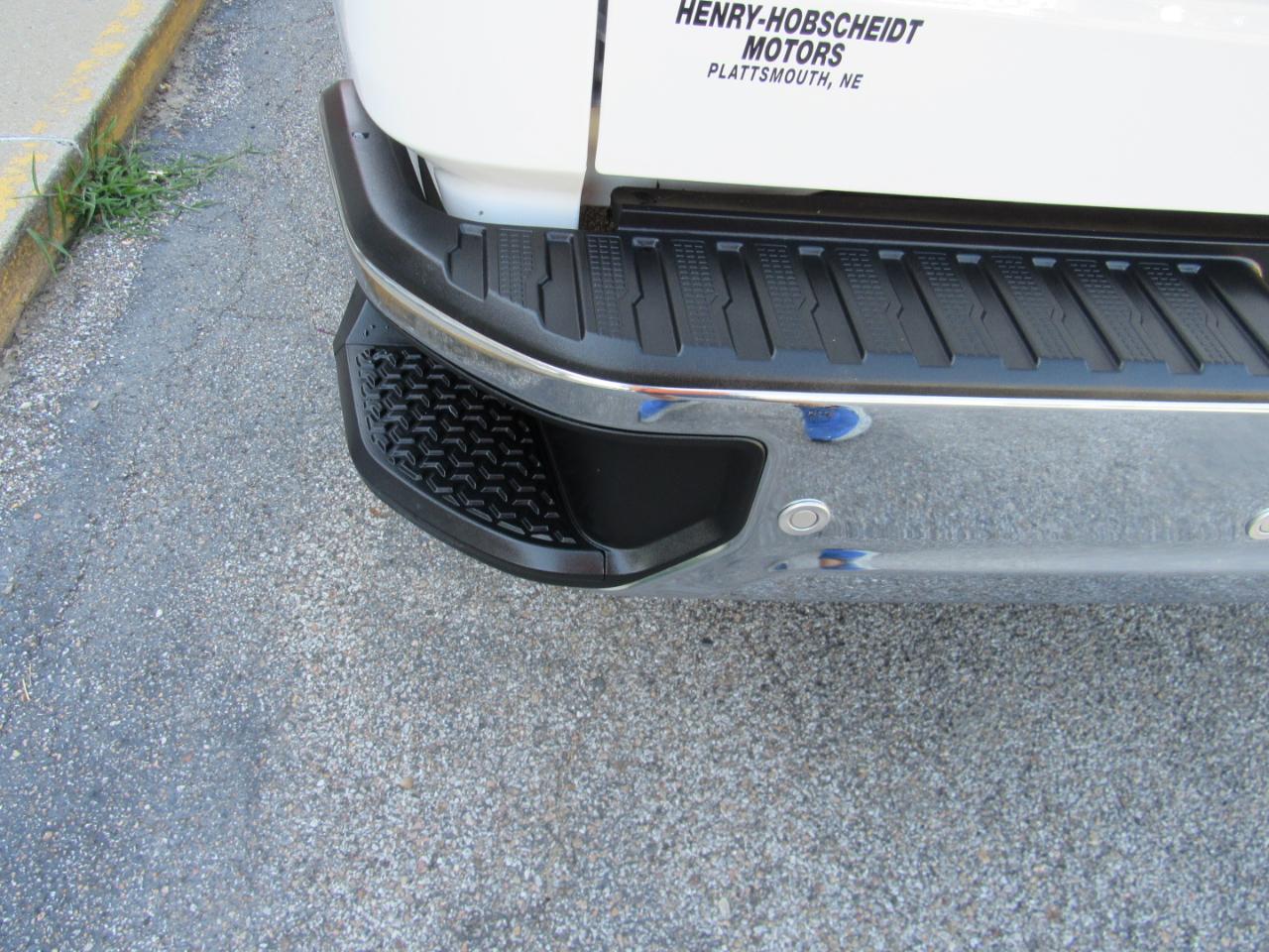 Chevrolet Silverado 1500 LTZ Crew Cab 4WD 2023