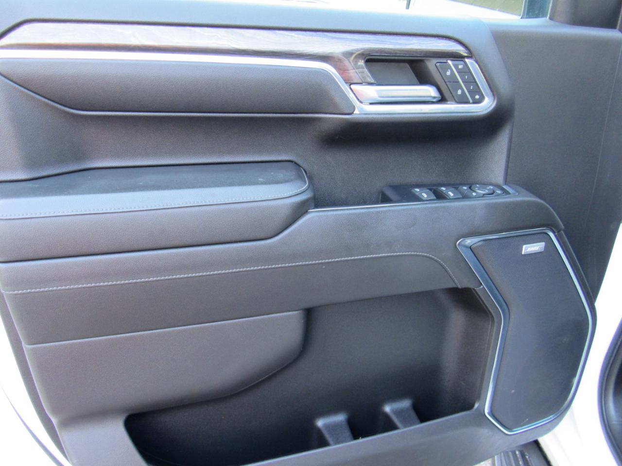 Chevrolet Silverado 1500 LTZ Crew Cab 4WD 2023