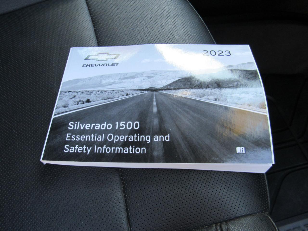 Chevrolet Silverado 1500 LTZ Crew Cab 4WD 2023