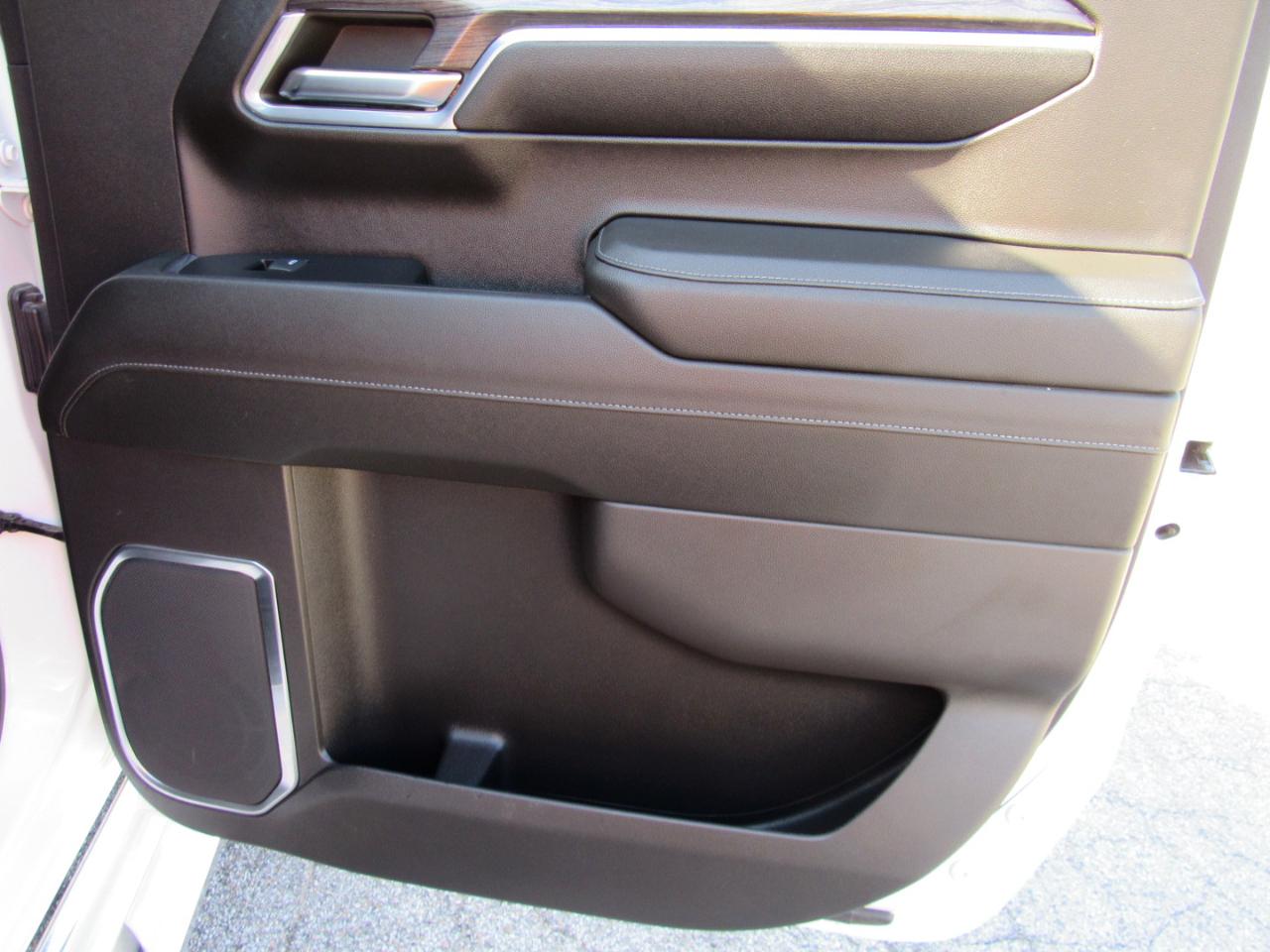 Chevrolet Silverado 1500 LTZ Crew Cab 4WD 2023