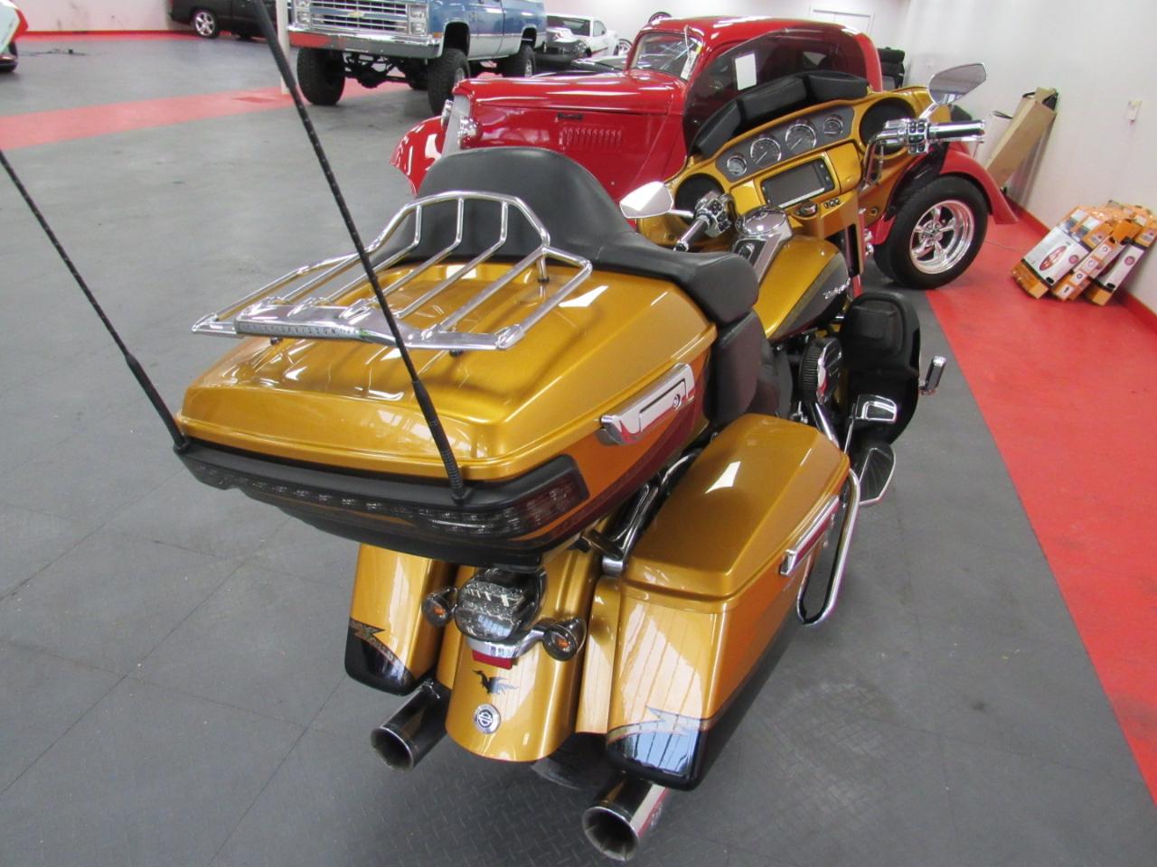 Harley-Davidson CVO Ultra Classic Electra Glide  2015